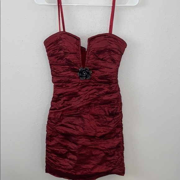 BCBGMaxAzria Tristina Ruched Ruby Cocktail Dress - Picture 7 of 10